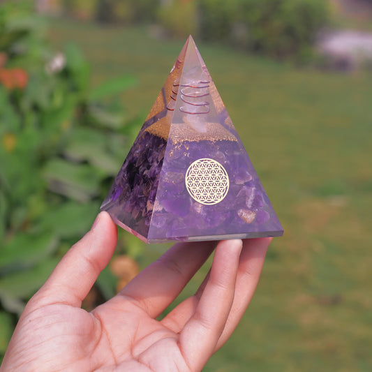 Amethyst Orgonite Orgone Energy Pyramid - Healing Crystal Pyramid For Meditation