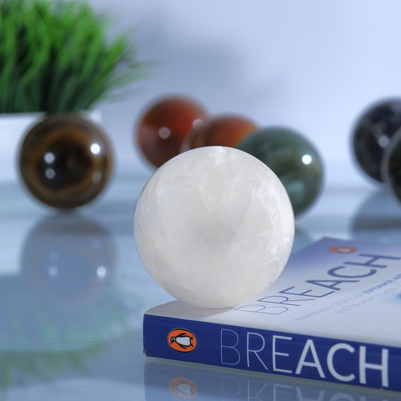 Clear Quartz Crystal Balls For Gazing Along With Sphere Stand Meditation Decor